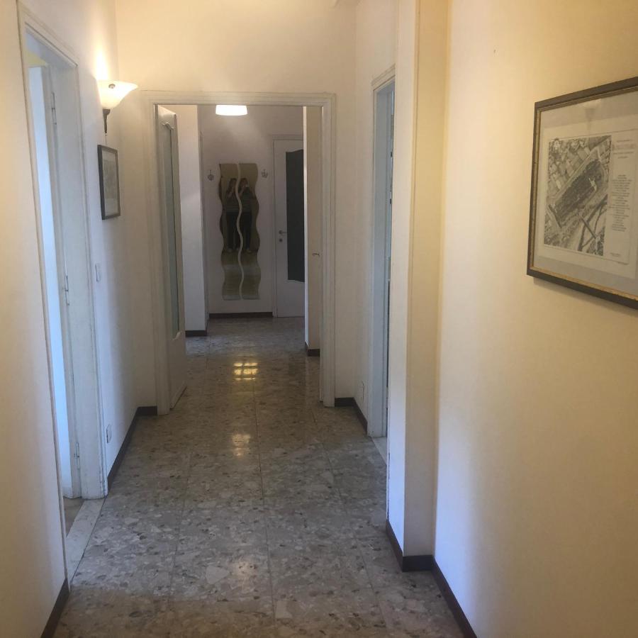 Apartment Montebello Parma Bagian luar foto