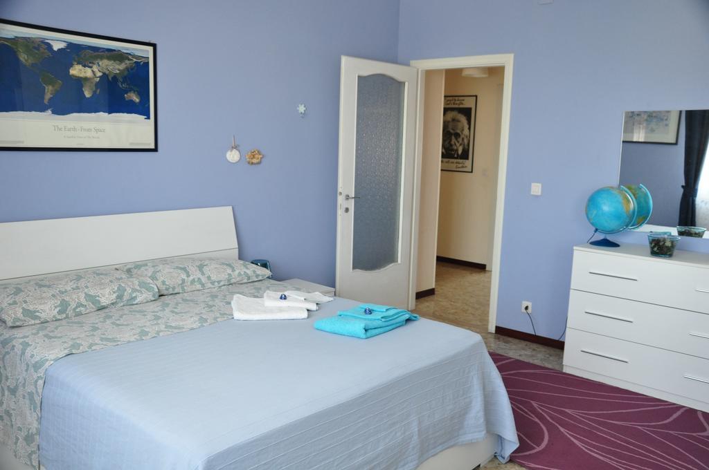 Apartment Montebello Parma Bagian luar foto